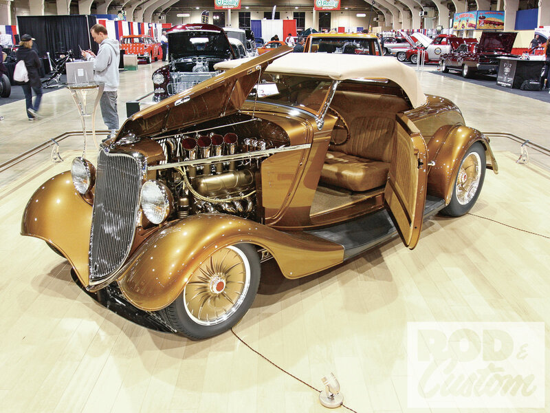 Gold Custom Car — Showcase