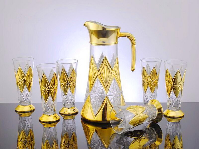 Gold-decorated Glassware Set