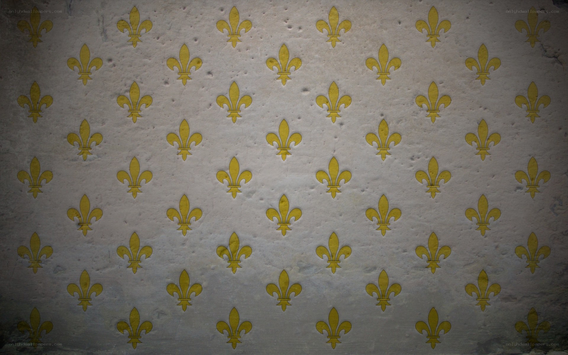 gold fleur-de-lis pattern