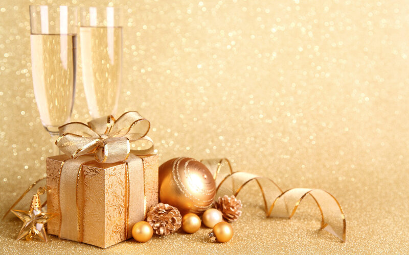 Gold Gift Box with Ornaments — Festive, Photograph