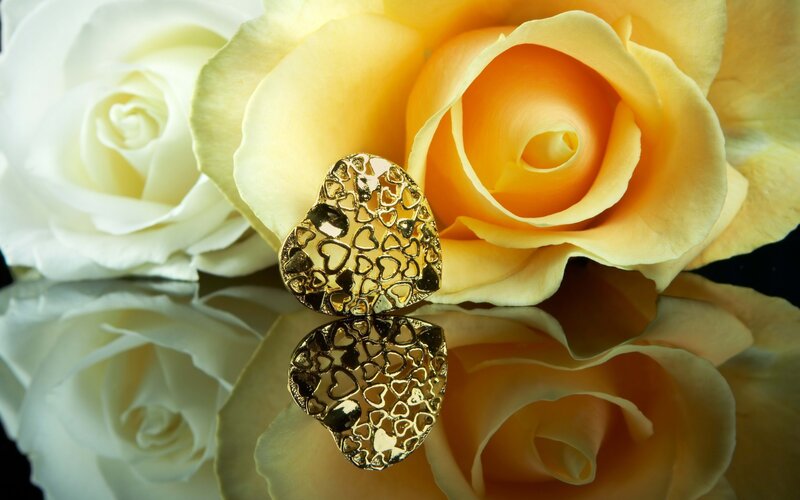 Gold Heart Brooch