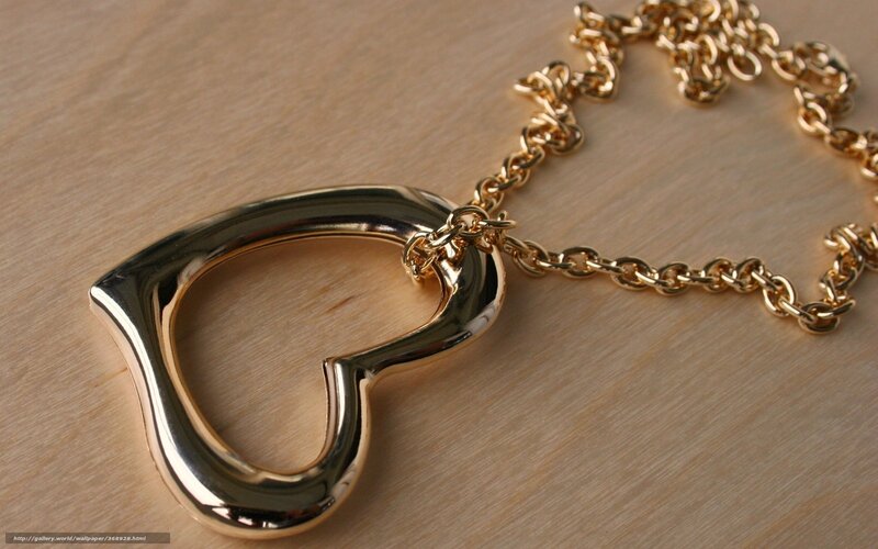 gold heart necklace