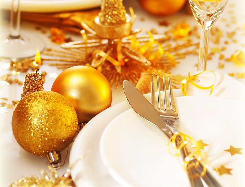 Gold Holiday Table Setting