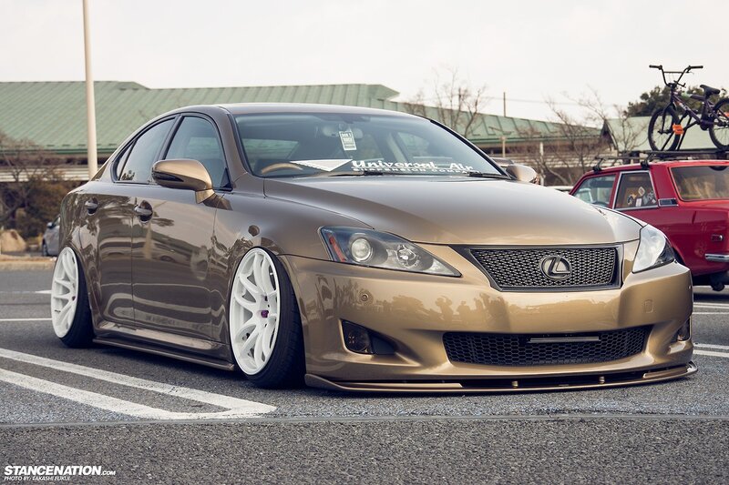 Gold Lexus IS300h