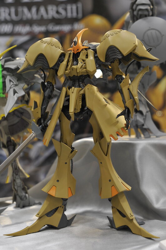 Gold mecha robot model