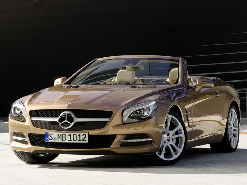 Gold Mercedes-Benz SLK