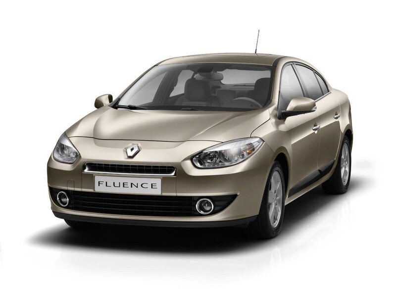 Gold Renault Fluence sedan