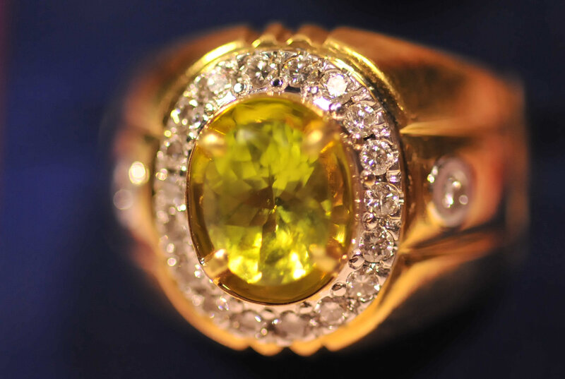 Gold Ring with Gemstones — Yellow