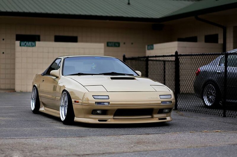 Gold Sports Car — Calm