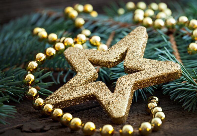 Gold Star Ornament — Green