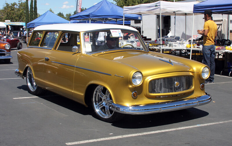 Gold Station Wagon — Outdoor