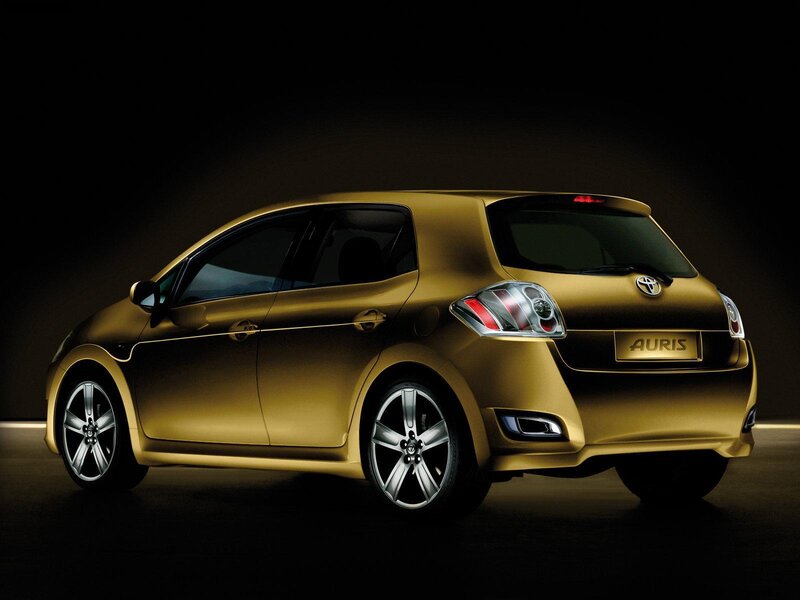 Gold Toyota Auris concept