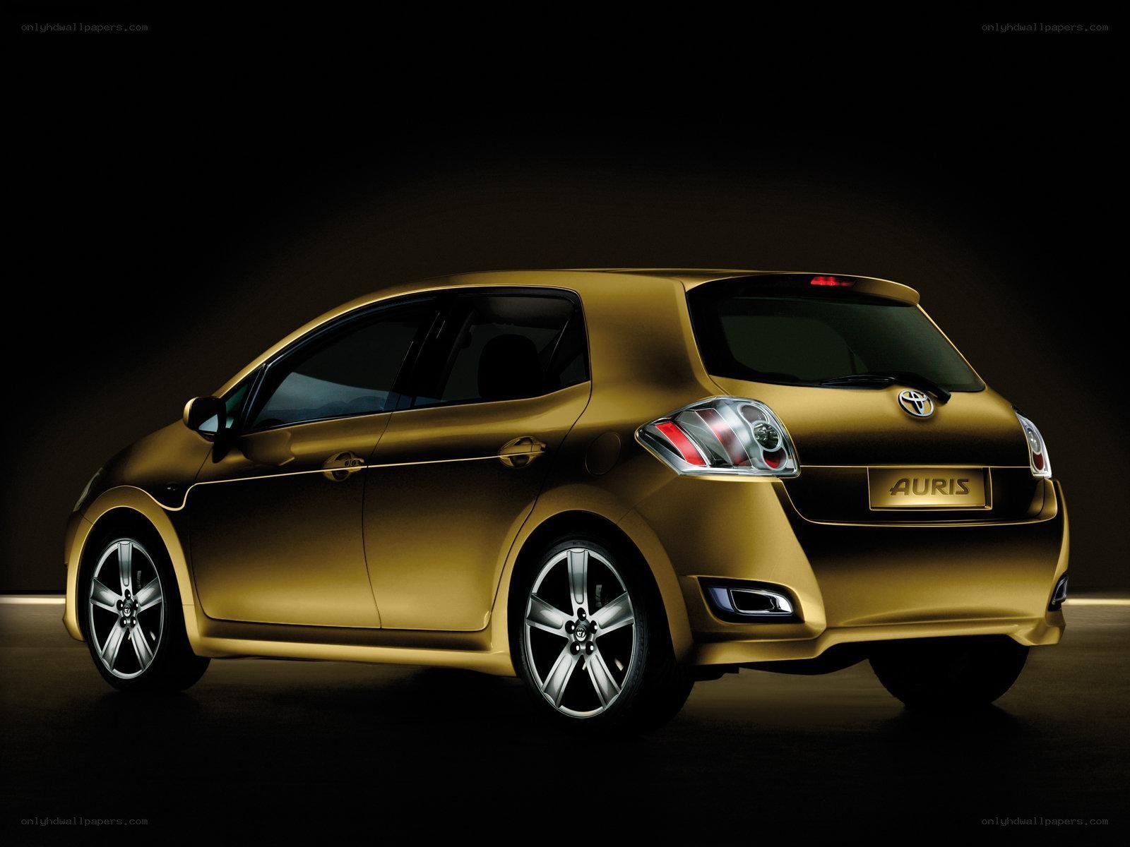 Gold Toyota Auris concept