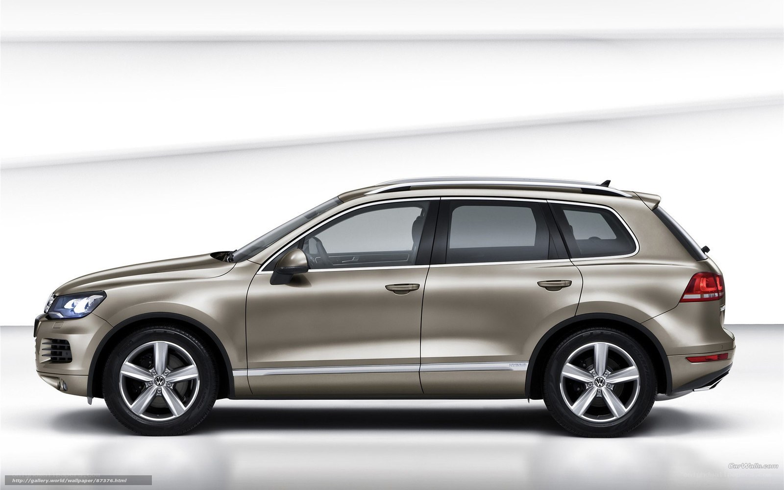 gold volkswagen suv