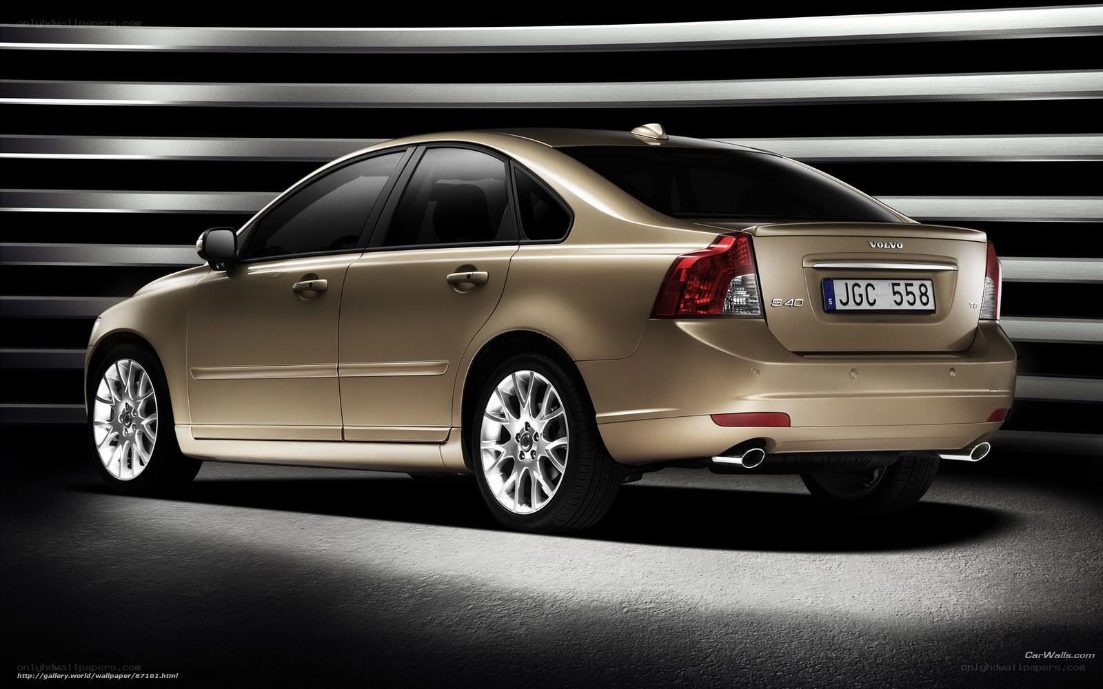 gold volvo s40 sedan