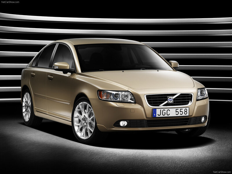 gold volvo s40 sedan