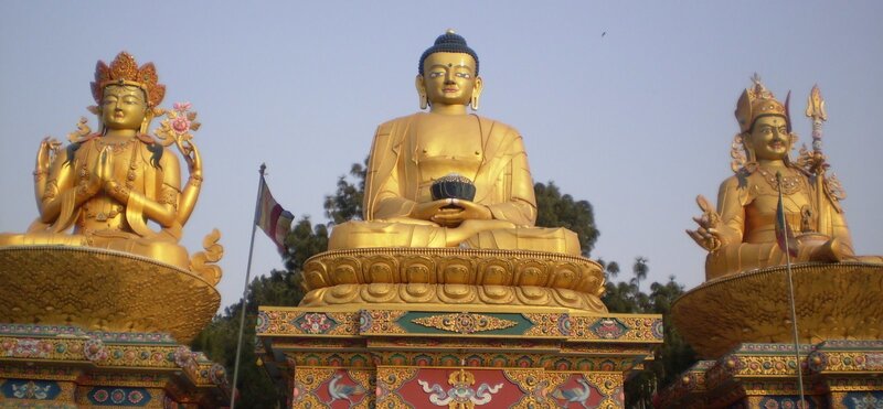 Golden Buddha Statues
