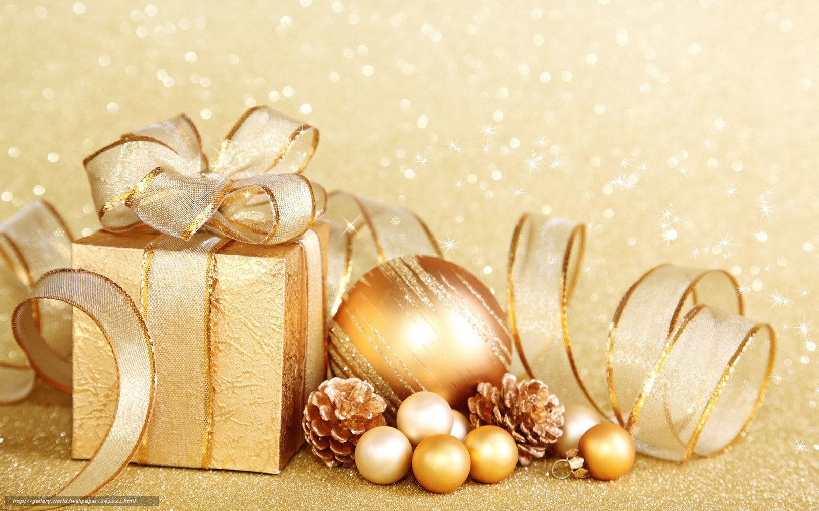 Golden Christmas gift arrangement