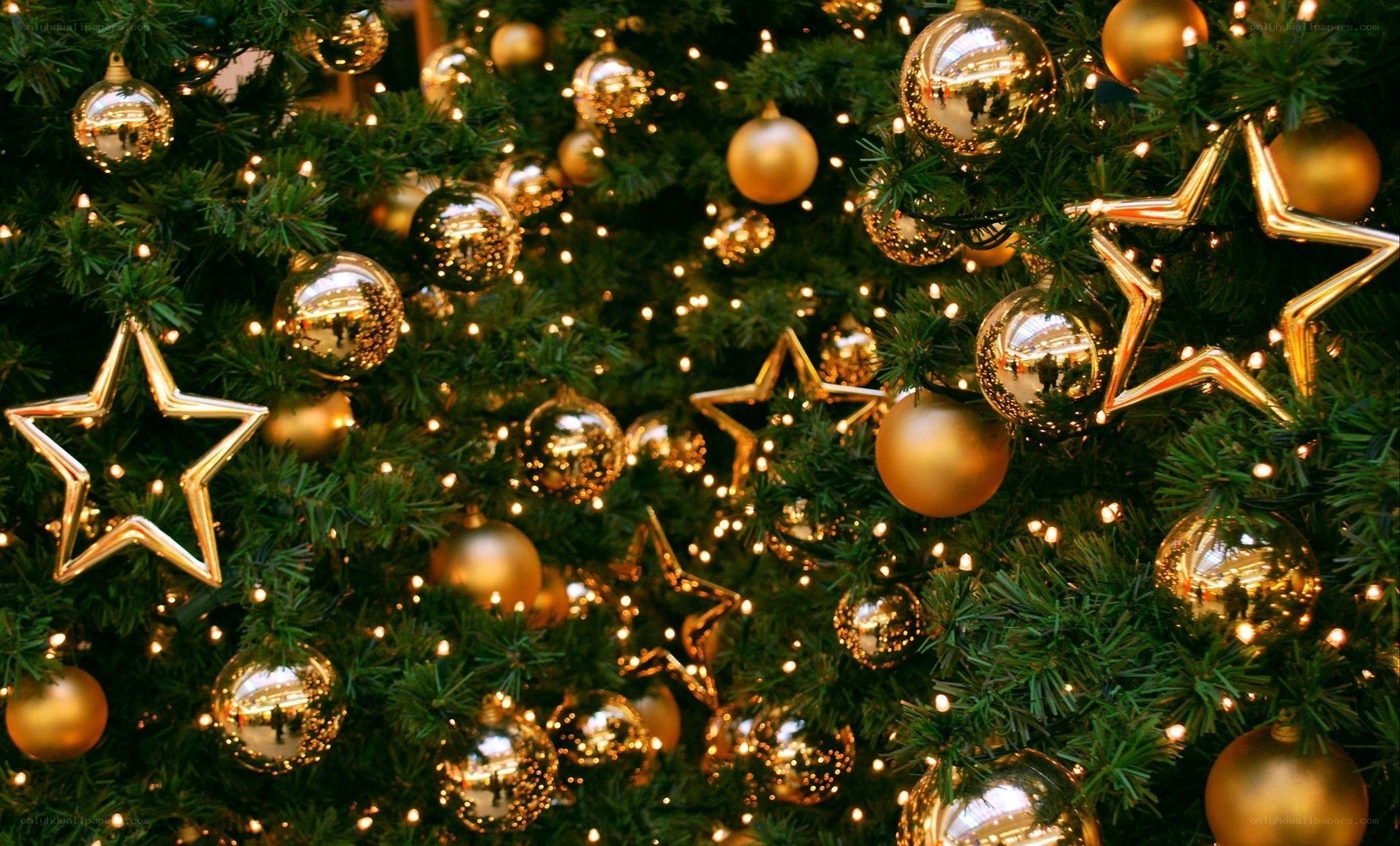 Golden Christmas tree decorations