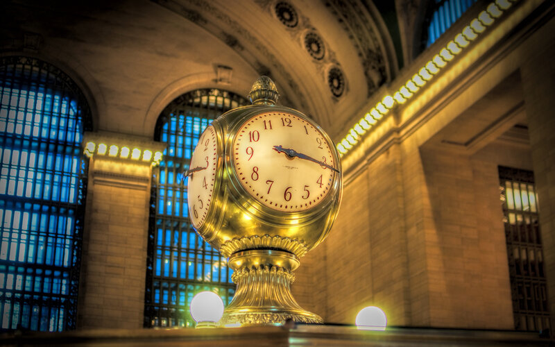 Golden Clock in Station — Gold