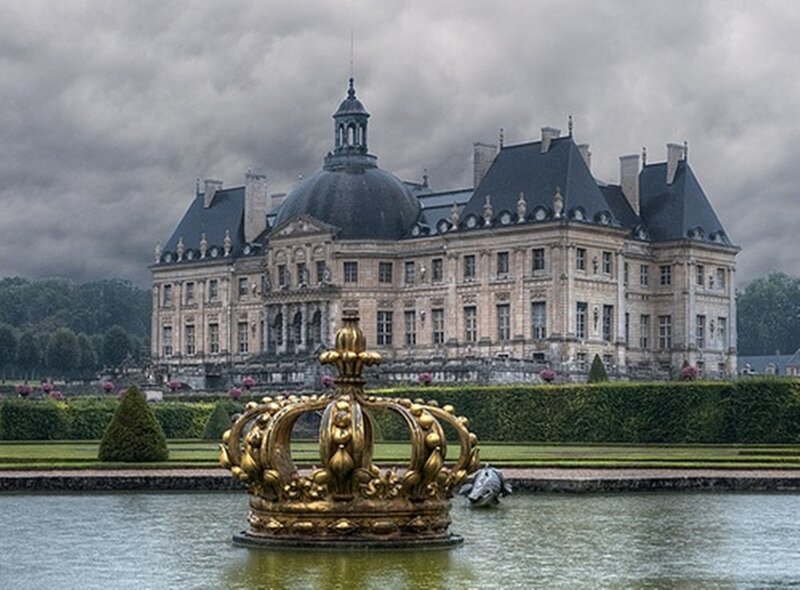 Golden Crown Sculpture