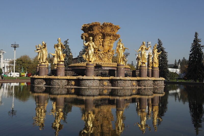 Golden fountain at VDNKh