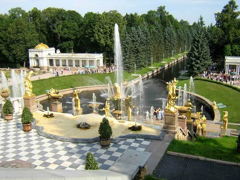 Golden Fountain Complex