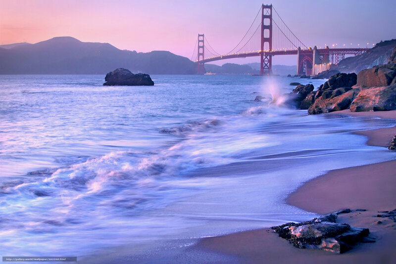 Golden Gate Bridge at dusk