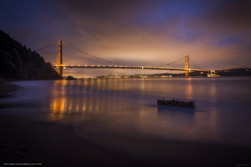 Golden Gate Bridge at dusk