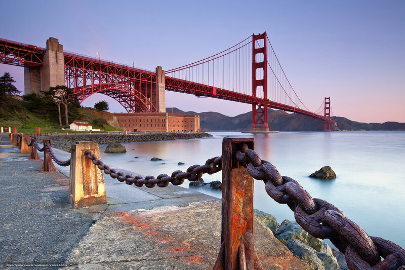 Golden Gate Bridge at dusk