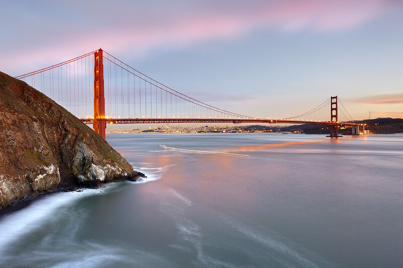 Golden Gate Bridge at dusk