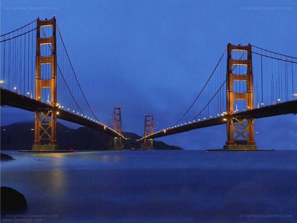 Golden Gate Bridge at dusk