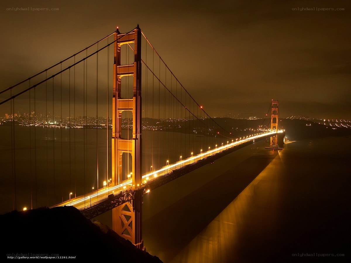 Golden Gate Bridge at night