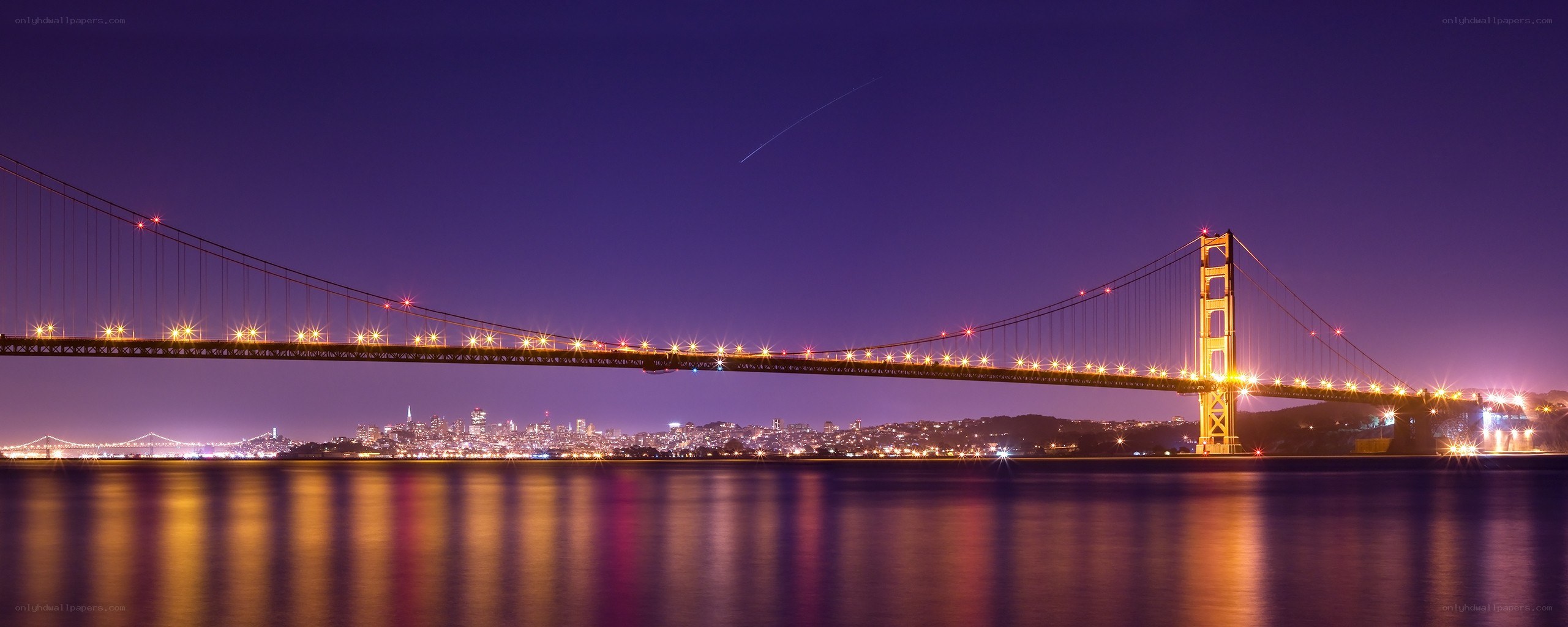 Golden Gate Bridge at night