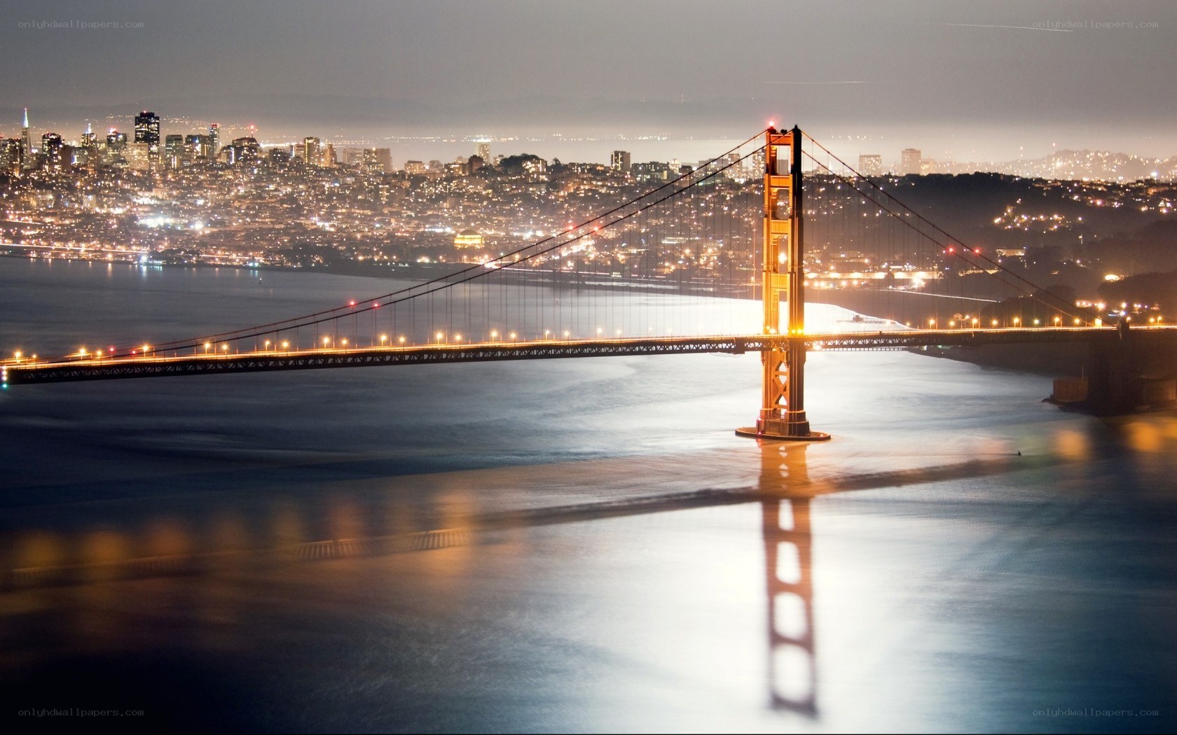 Golden Gate Bridge at night