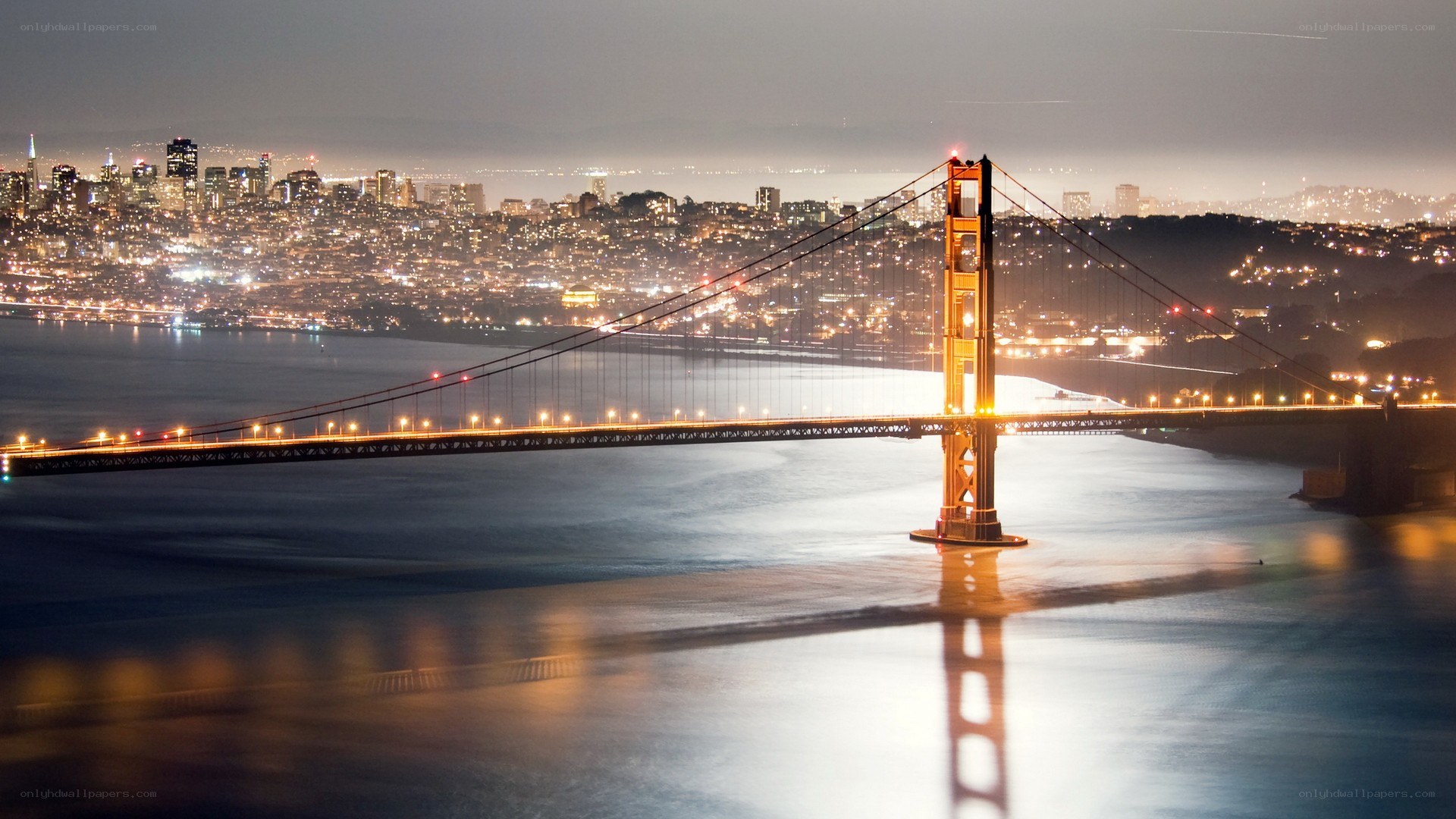 Golden Gate Bridge at night