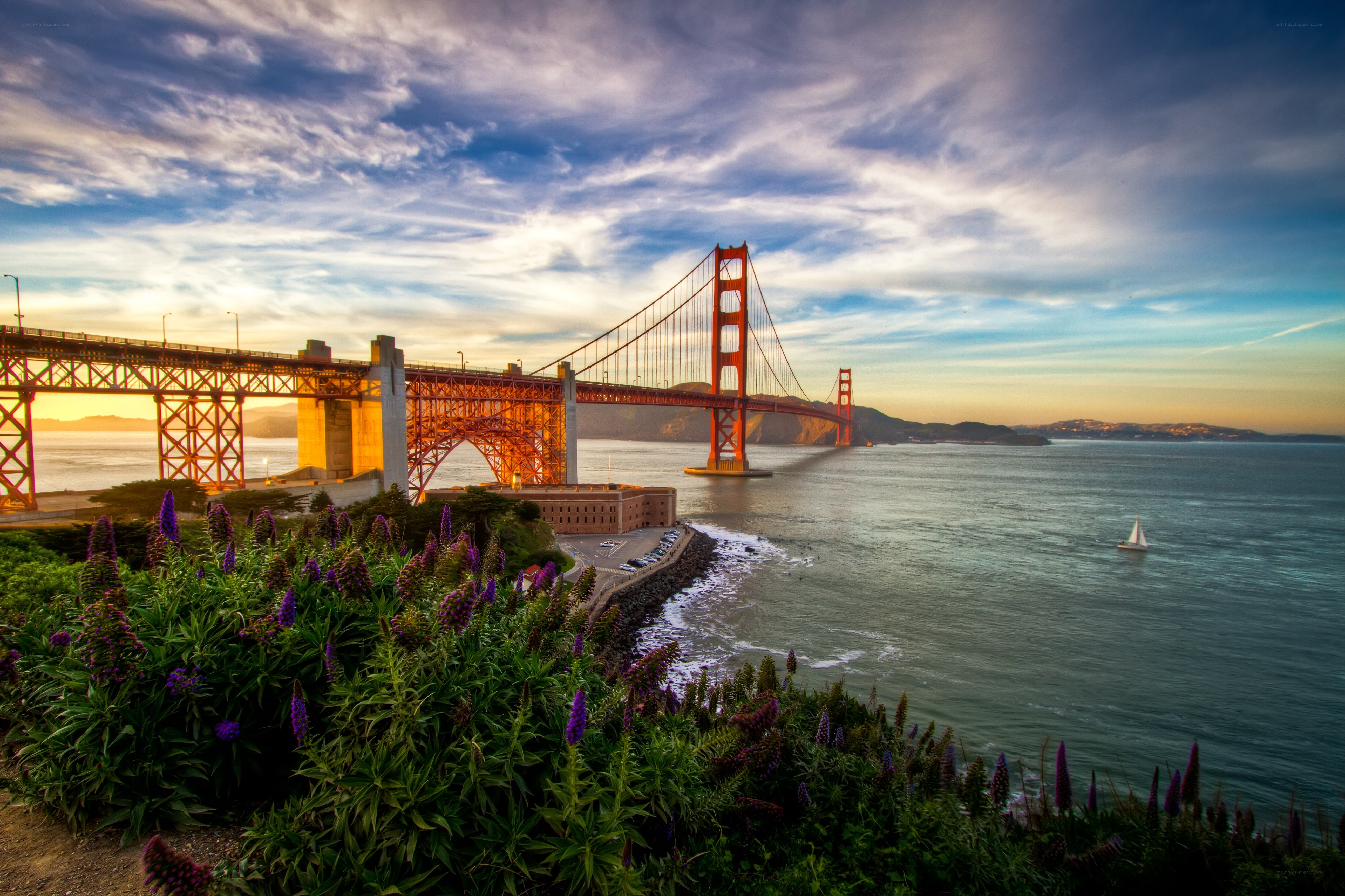 Golden Gate Bridge at sunset