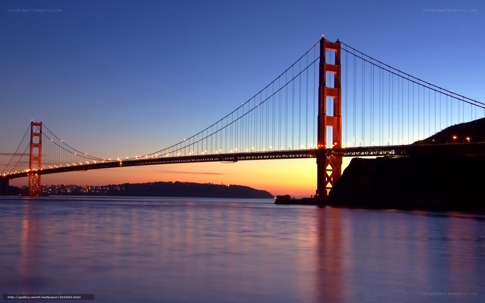 Golden Gate Bridge at sunset