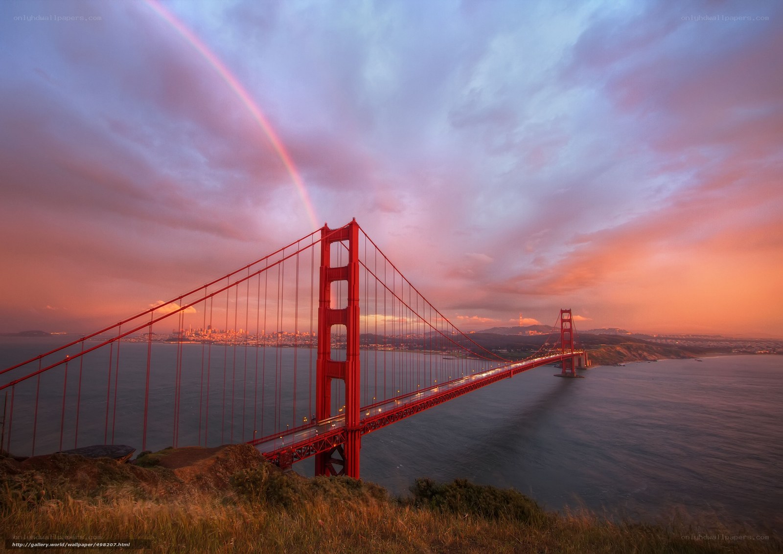 Golden Gate Bridge at sunset