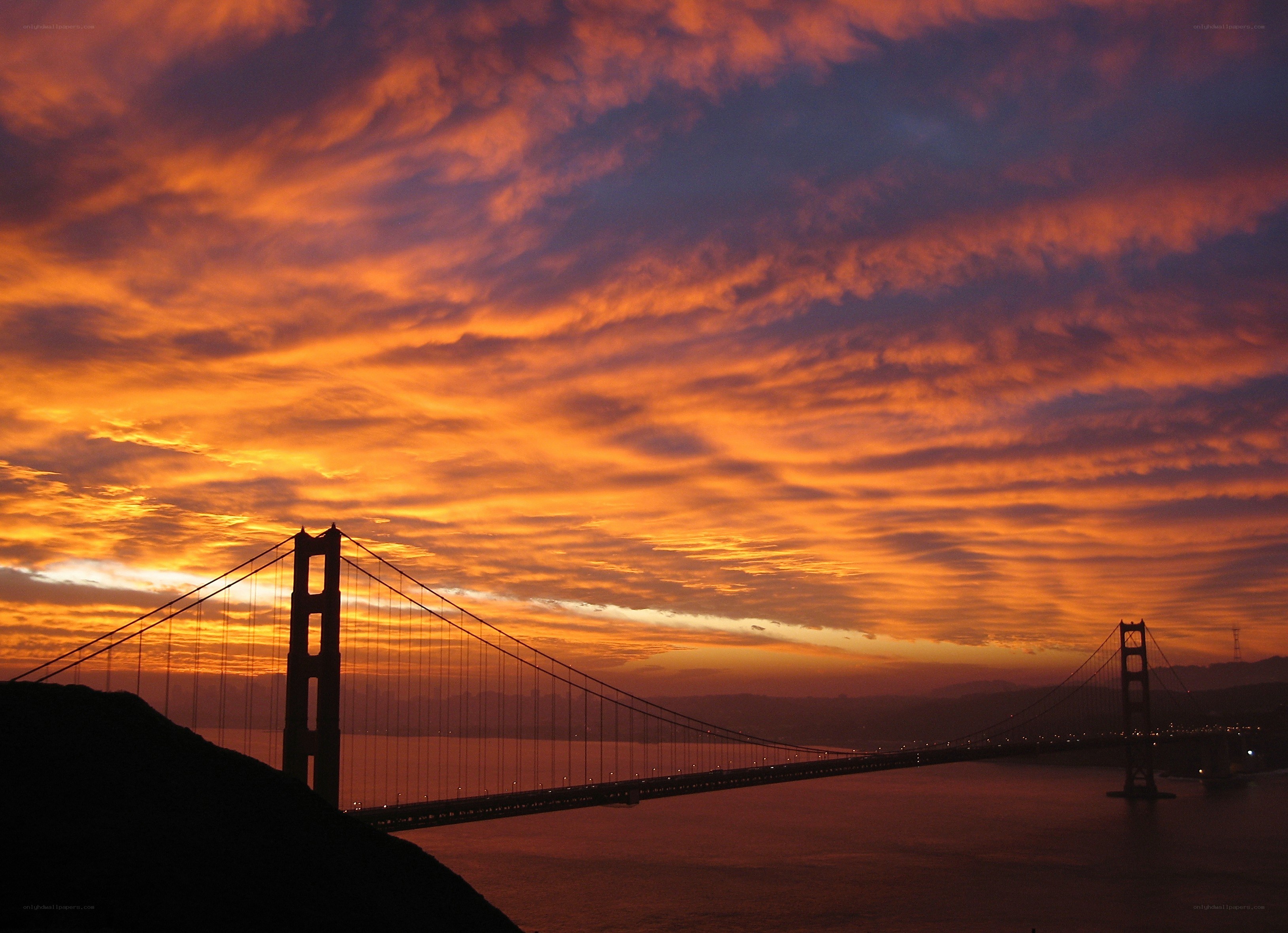 Golden Gate Bridge at sunset