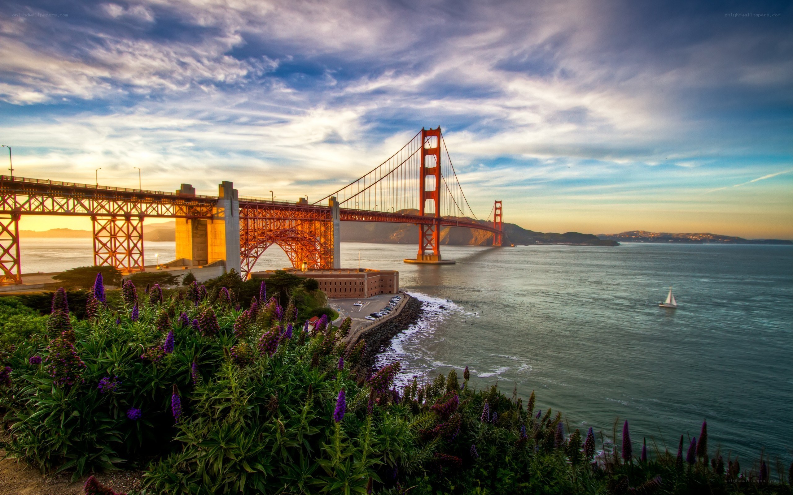 Golden Gate Bridge at sunset