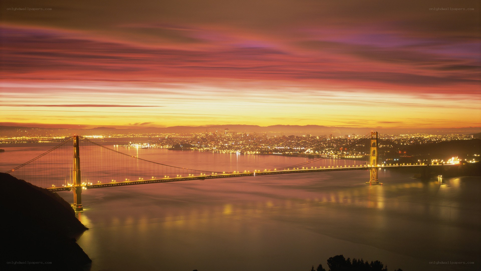 Golden Gate Bridge at sunset