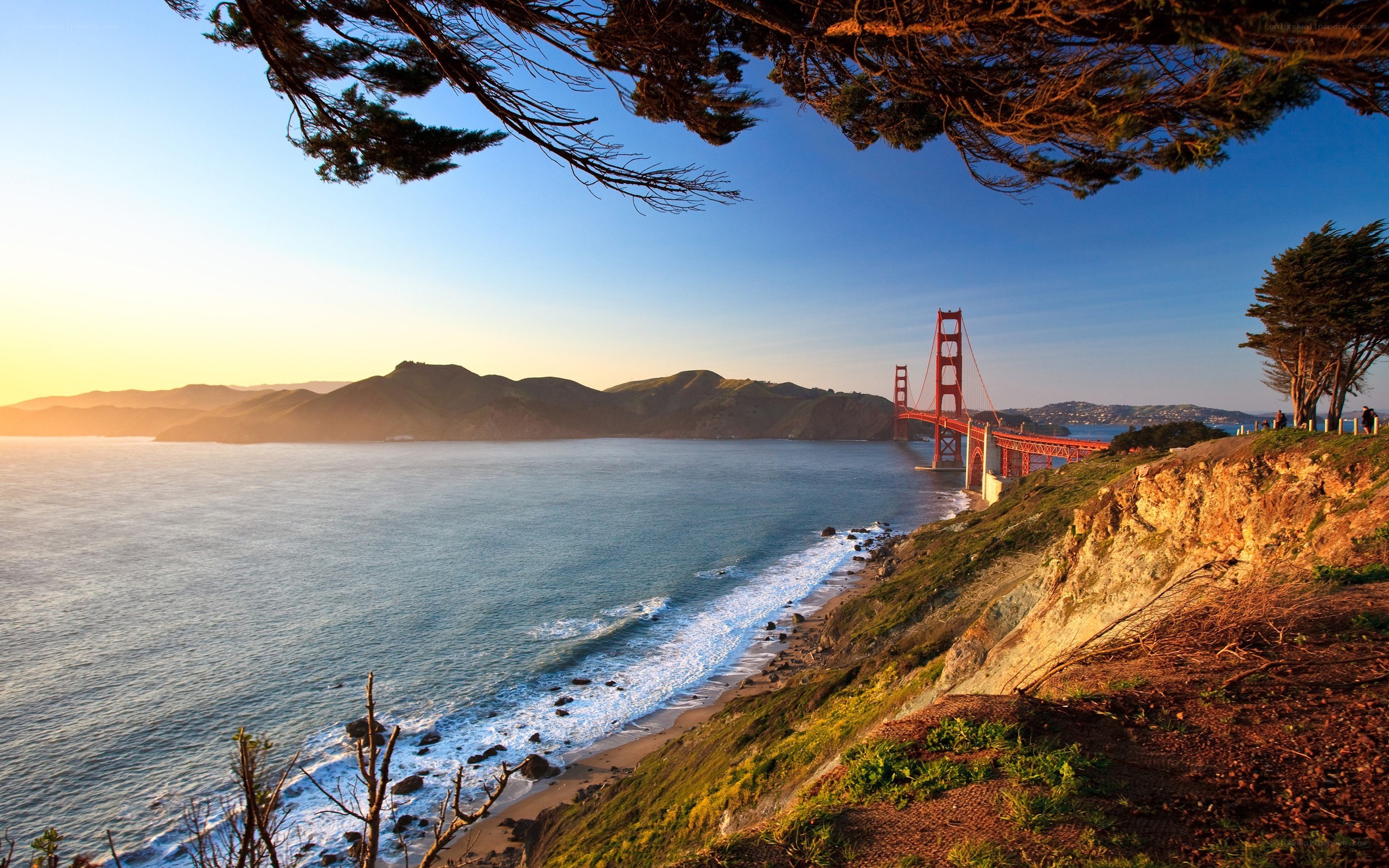 Golden Gate Bridge at sunset