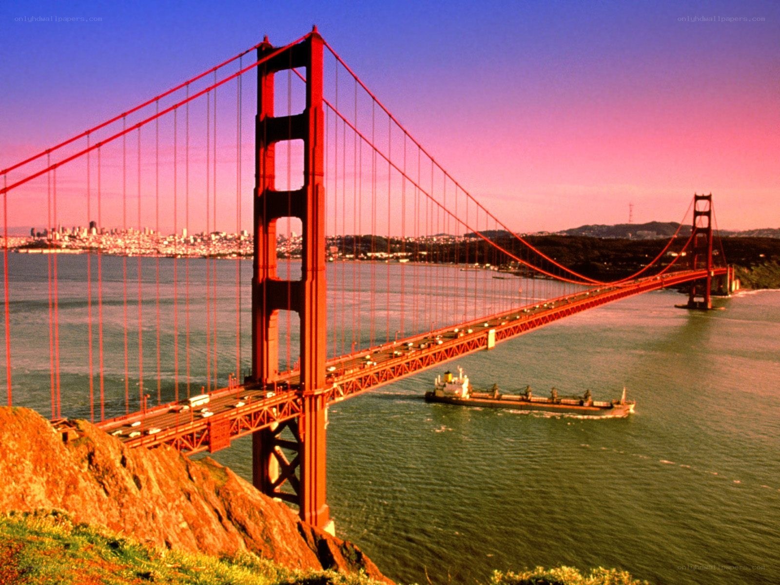 Golden Gate Bridge at sunset