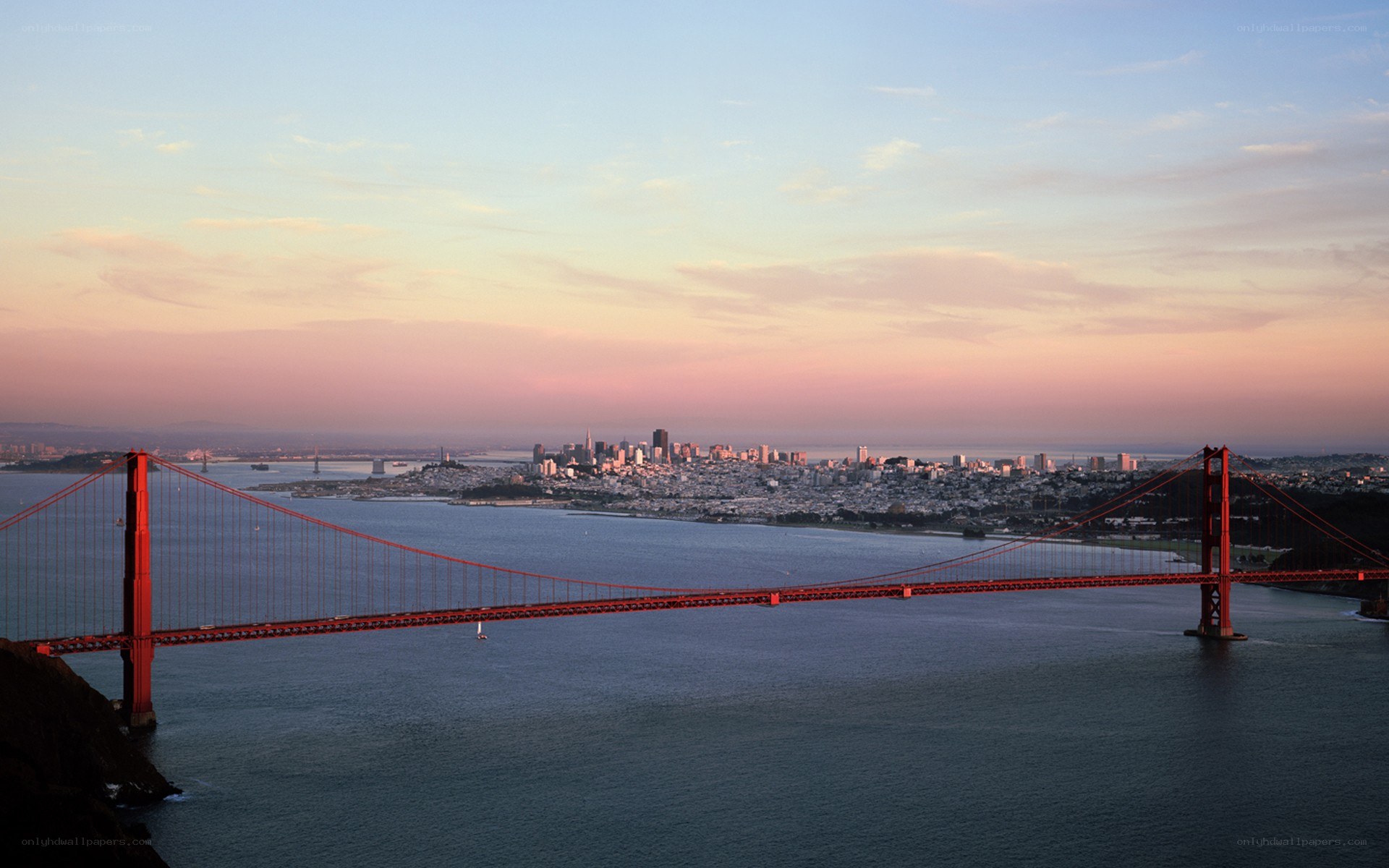 Golden Gate Bridge at sunset