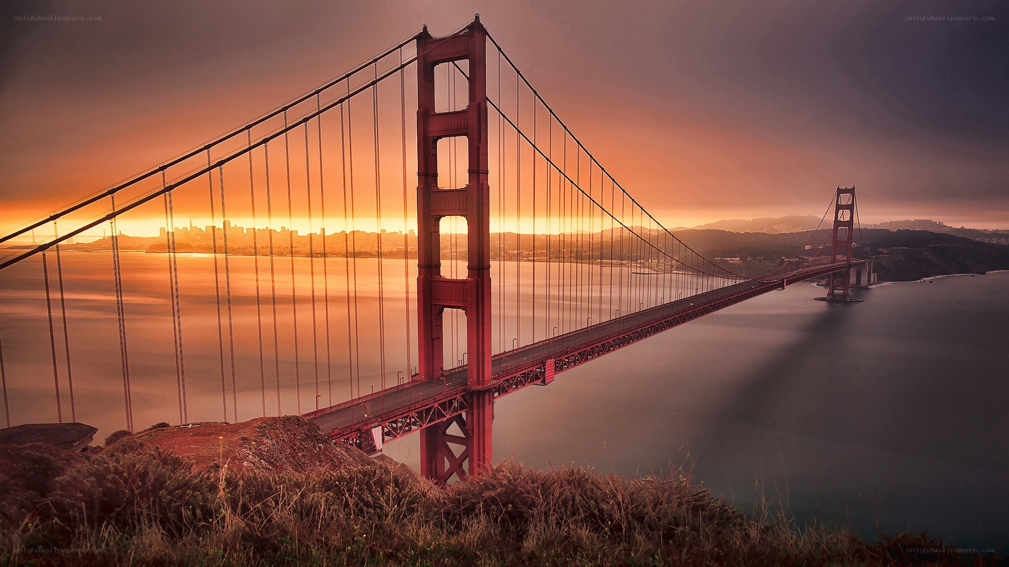 Golden Gate Bridge at sunset
