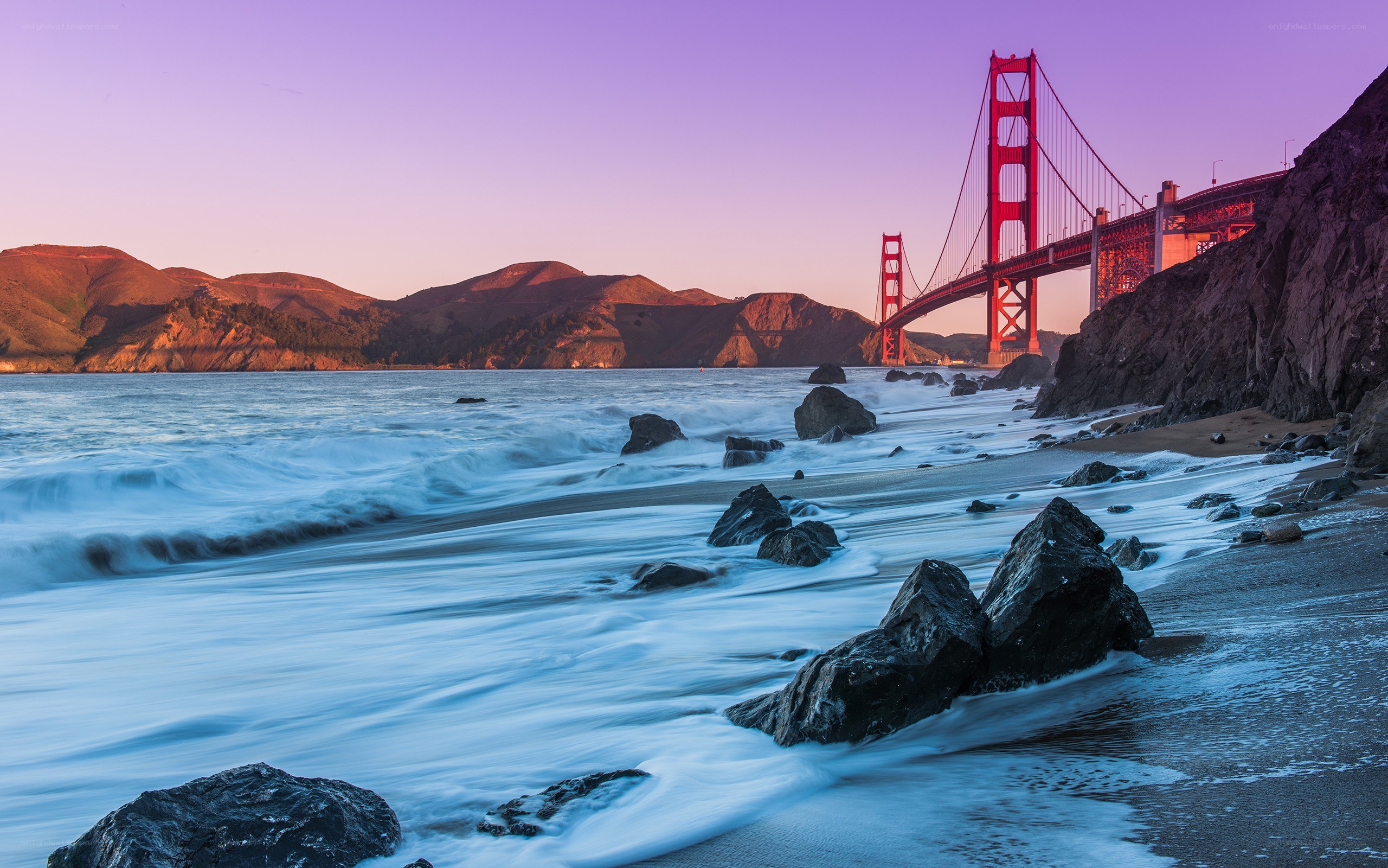Golden Gate Bridge at sunset