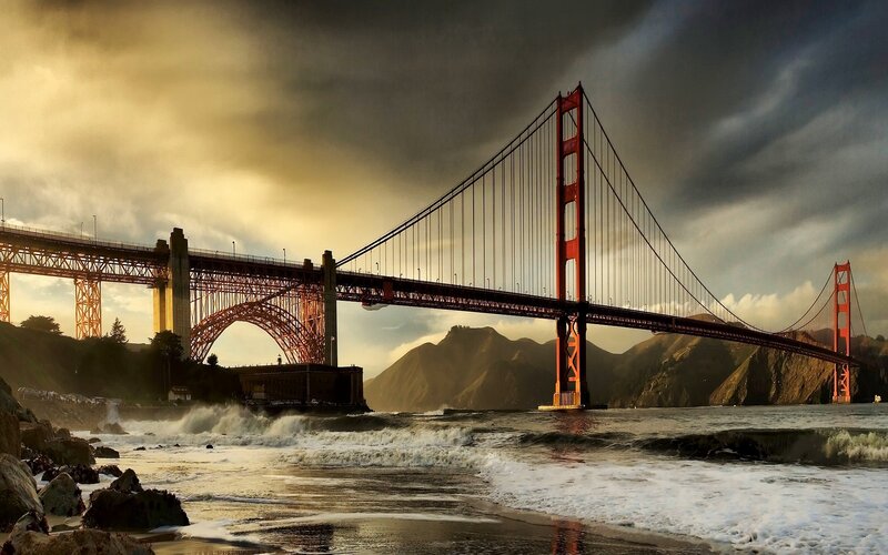 Golden Gate Bridge at sunset