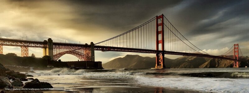Golden Gate Bridge at sunset