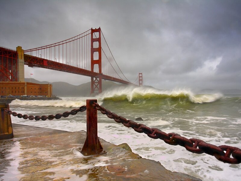 Golden Gate Bridge — Gray, Dramatic, Photograph
